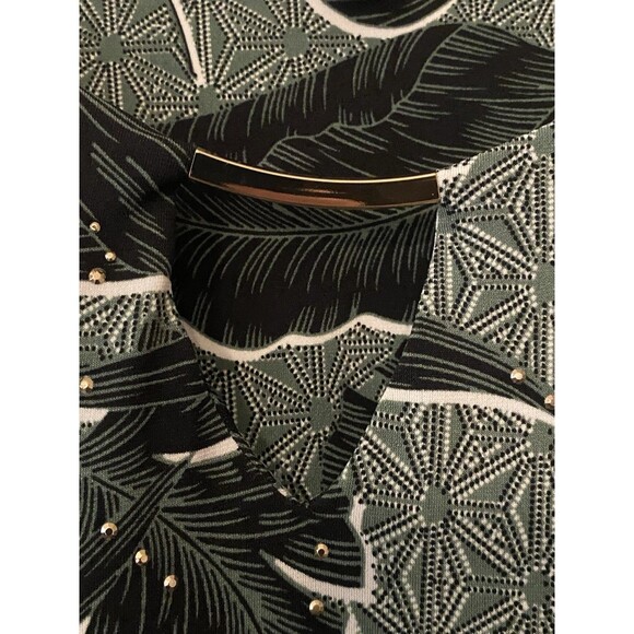 JM collection green floral blouse size PXL flared sleeve - Picture 3 of 9